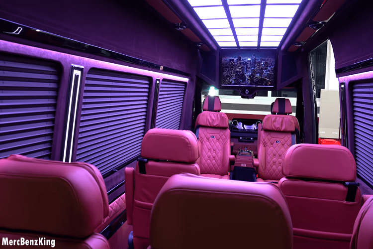 Klassen Mercedes Sprinter VIP - xe van cuc sang, co ca TV va PS5-Hinh-2