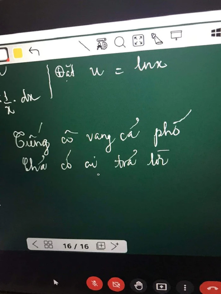 Khong hoc tro nao gio tay phat bieu, co giao ghi dong chu nay