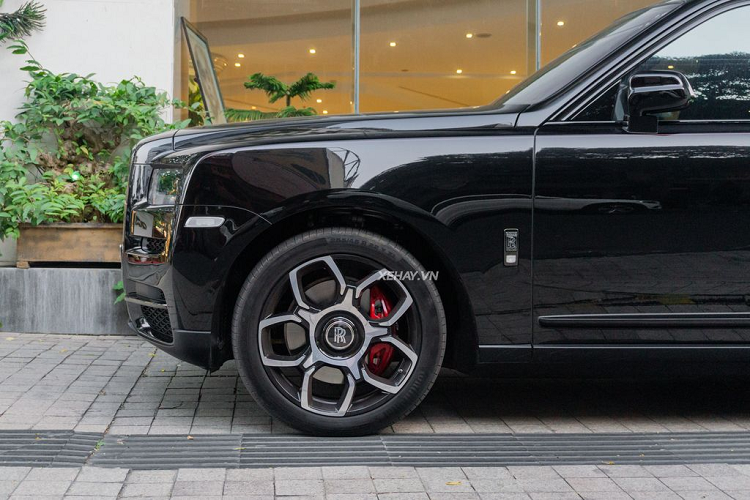 Rolls-Royce Cullinan Black Badge “hang hiem”, hon 32 ty o Sai Gon-Hinh-5