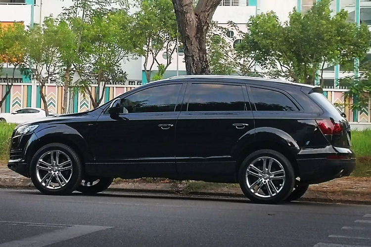 Co nen mua Audi Q7 chay gan 15 nam, chi 499 trieu o Sai Gon?-Hinh-9