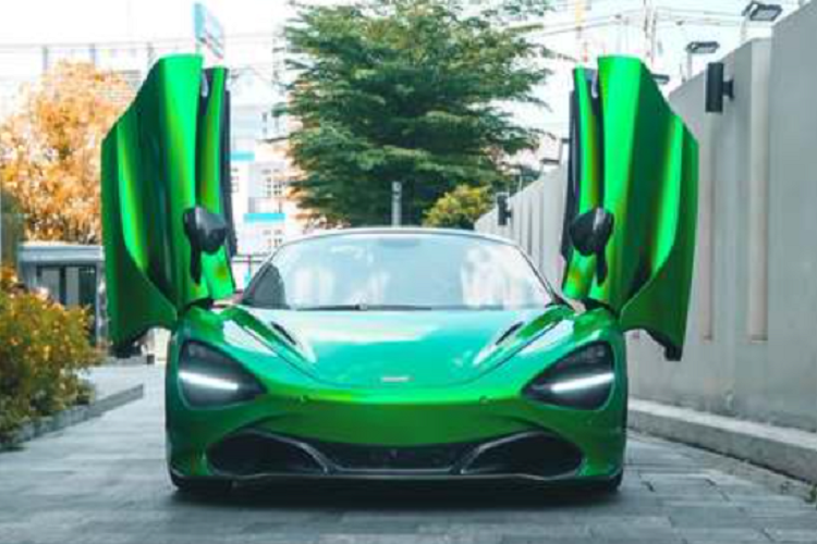 McLaren 720S Spider Borealis doc, hon 23 ty tai Viet Nam “lot xac”-Hinh-2