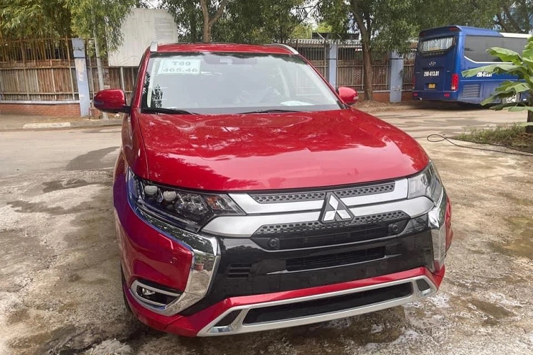 Can canh Mitsubishi Outlander 2022 tai Viet Nam, bo dong co 2.4L-Hinh-2