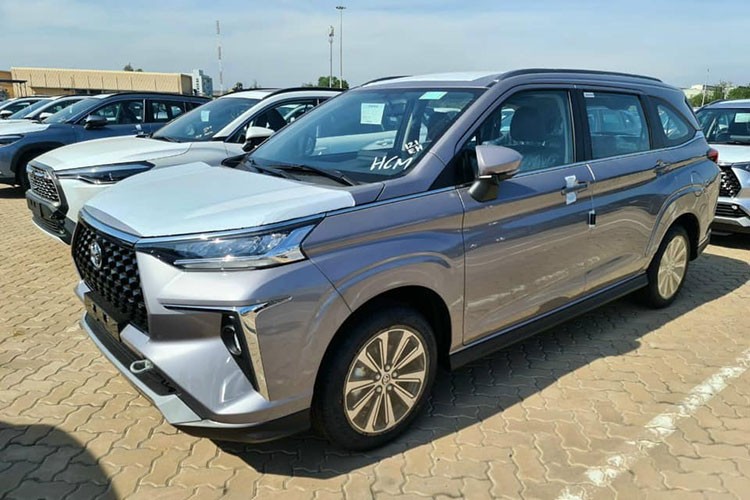 Toyota Veloz Cross 2022 tu 600 trieu da 