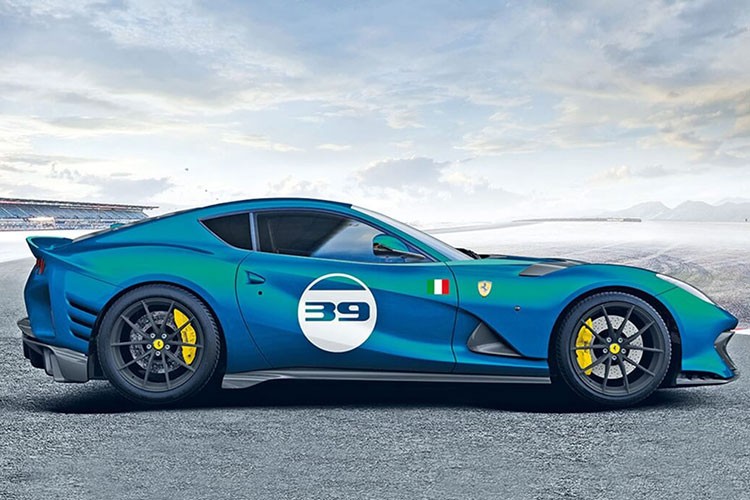 Ferrari Verde Volterra 2022 dac biet, ky niem 10 nam Cavalcade-Hinh-2
