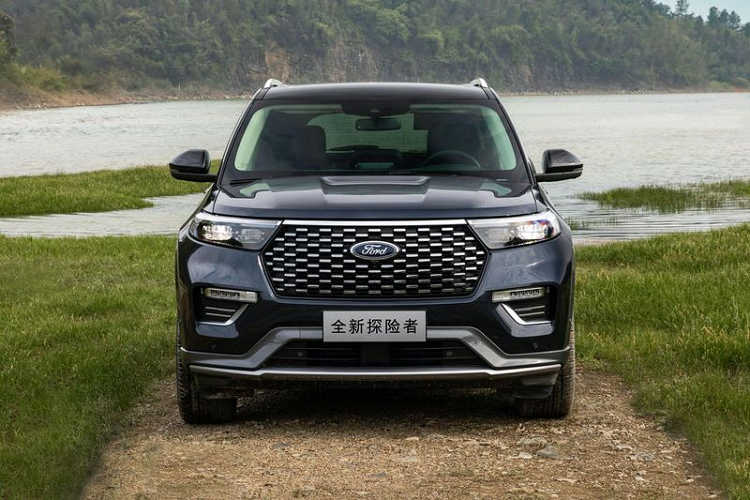 Ford Explorer 2023 o Trung Quoc co gi khac so voi Viet Nam?-Hinh-7