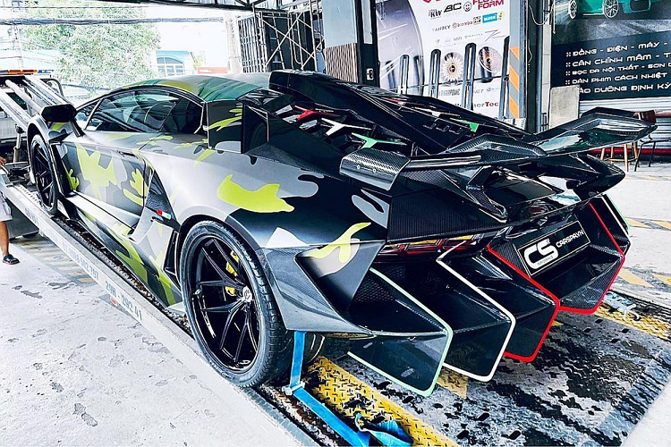 Sau Tet Nham Dan, Lamborghini Aventador Duke Dynamics lai 