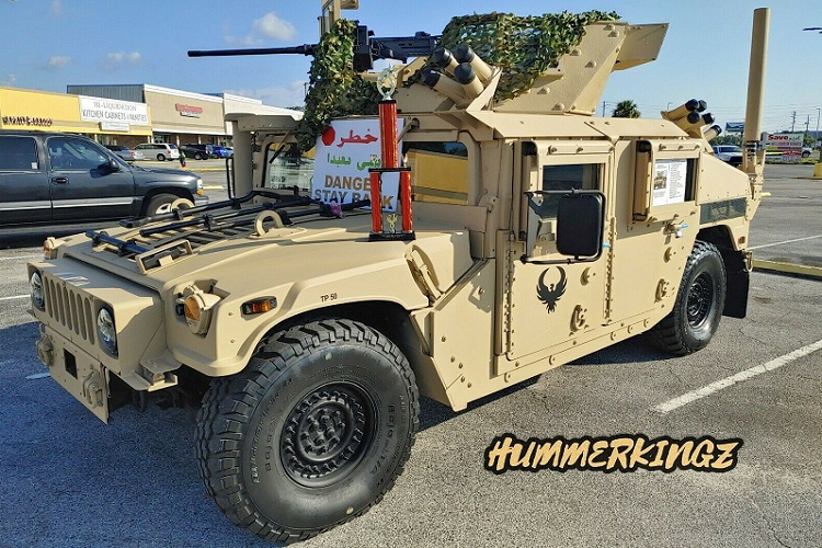 Humvee M1151A1 quan su duoc rao ban tren eBay, gia 4,3 ty dong-Hinh-2