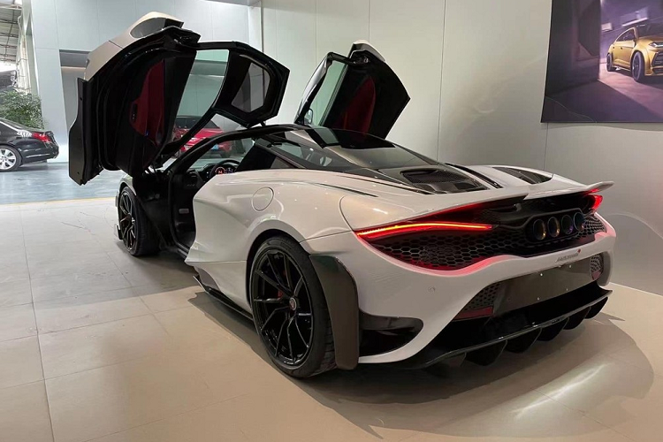 McLaren 720S tai Viet Nam co the len doi 765LT trong 1 not nhac-Hinh-4