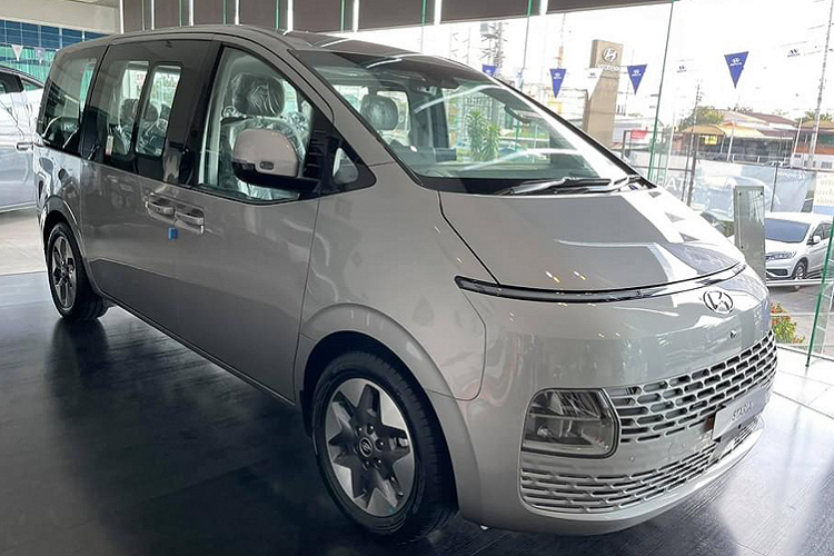 Xe cho tien Hyundai Staria 2022 bat ngo xuat hien tai Viet Nam-Hinh-9