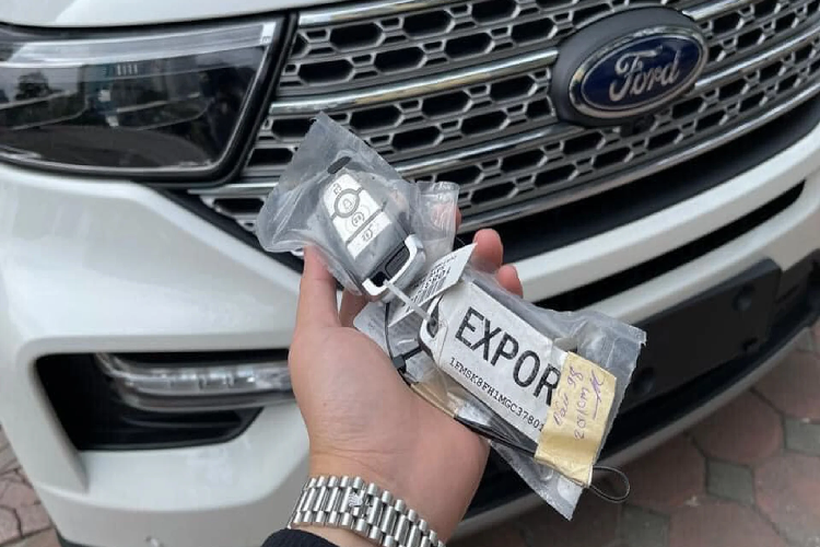 Ford Explorer 2022 ve dai ly, gia lan banh tai Viet Nam gan 3 ty-Hinh-7