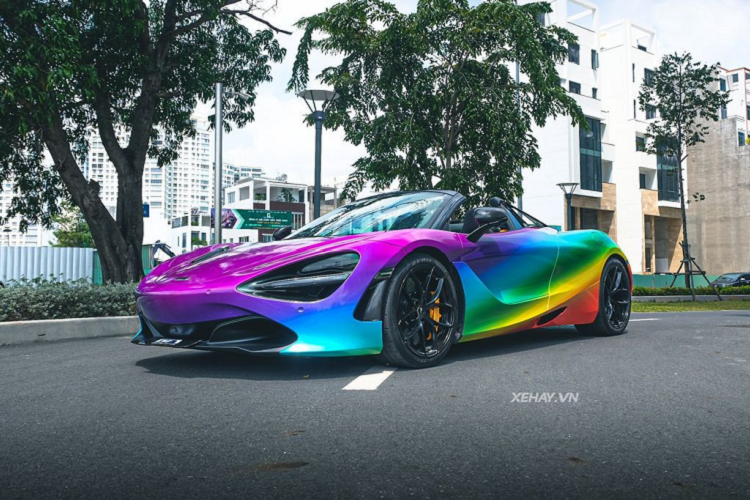 Ngam McLaren 720S Spider “bay sac cau vong” doc nhat Viet Nam