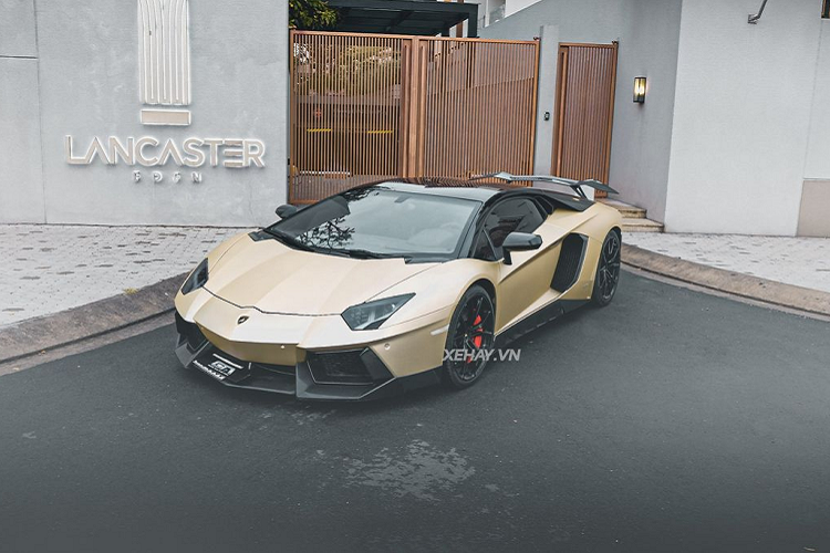 Lamborghini Aventador SVJ hon 50 ty mau sieu hiem tai Viet Nam