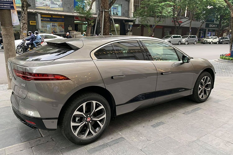 Can canh Jaguar I-PACE 2022 chay dien chinh hang Ha Noi-Hinh-10
