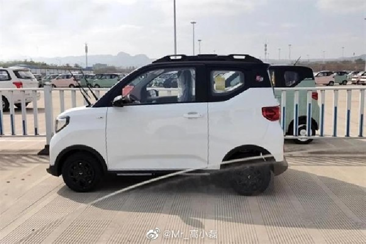 Wuling Hongguang Mini EV Gameboy sieu re, chay 300 km/lan xac-Hinh-5