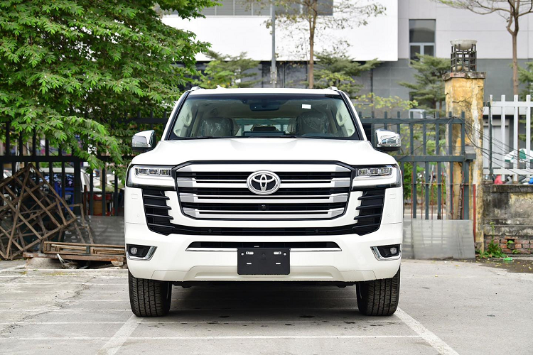 Toyota Land Cruiser VX 2022 ki niem 70 nam, gan 6 ty tai Viet Nam-Hinh-2