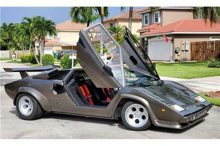 Lamborghini Countach tu che 17 nam dang dau gia tu hon 2 ty dong-Hinh-3