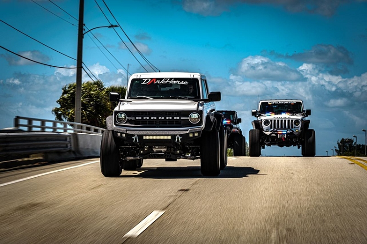 Ford Bronco hoa “quai thu 6 chan” sieu ham nho tay Apocalypse-Hinh-3