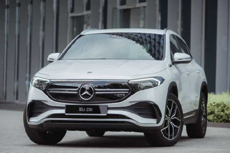 Mercedes-Benz EQA 2022 ra mat Dong Nam A, tu 1,5 ty dong-Hinh-3