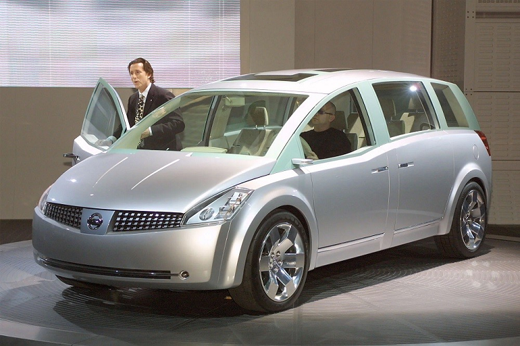Bo doi Nissan Concept bi tieu huy khien cu dan mang “khoc rong“-Hinh-2