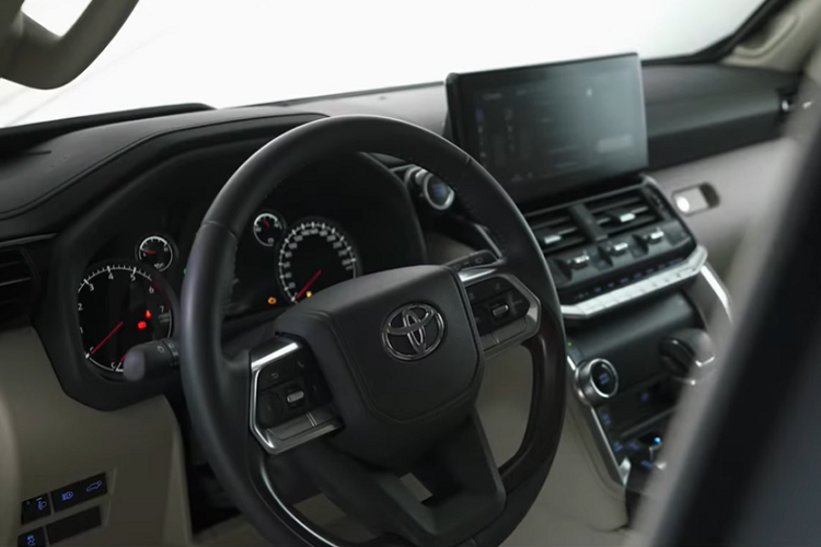 Chiec Toyota Land Cruiser 2022 boc giap, chong ca dan sung truong-Hinh-6