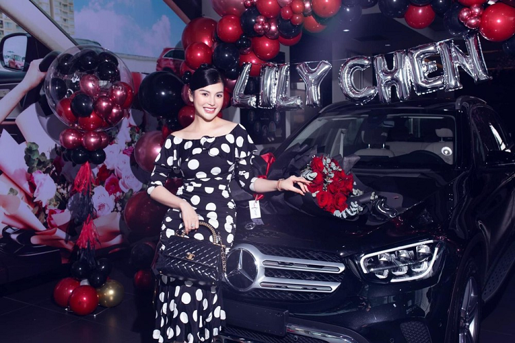 Sau Mercdes-Maybach S450, Lily Chen tau GLC tu 1,8 ty dong-Hinh-2