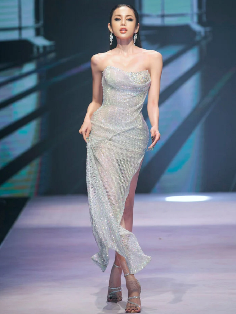 Diem danh nhung thiet ke kho catwalk cua sao Vbiz