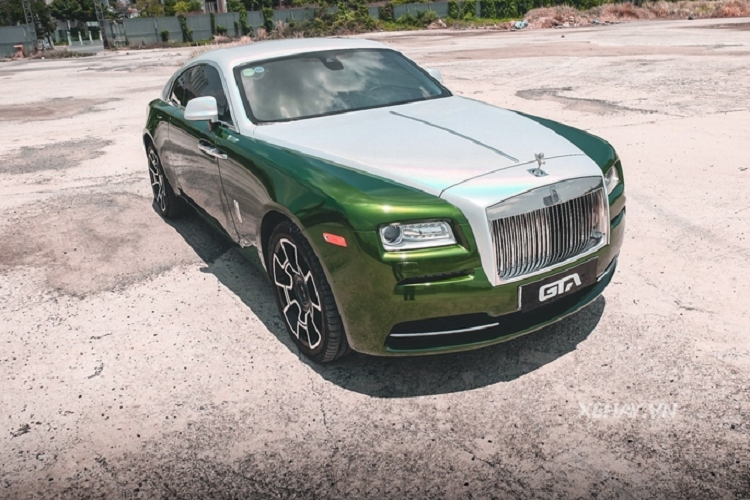Xe sang Rolls-Royce Wraith thay doi phong cach voi lop decal xanh la la mat-Hinh-7