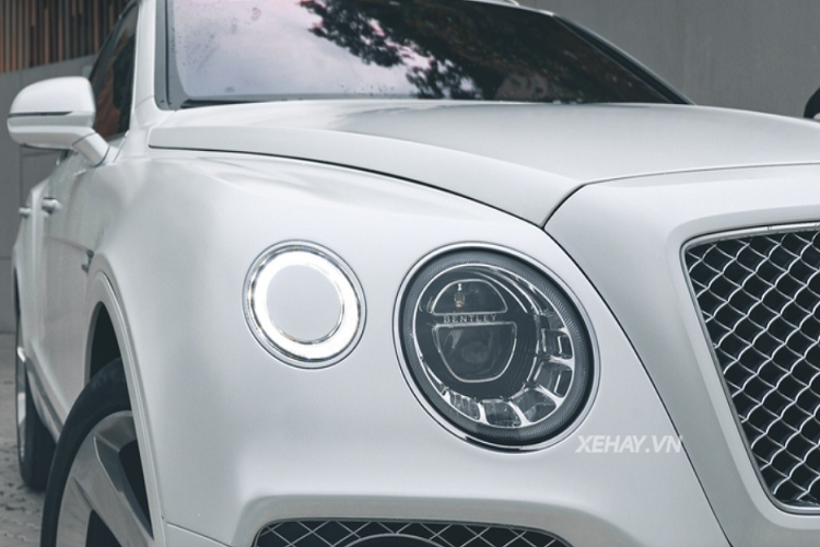 Bentley Bentayga First Edition gan 20 ty phong cach 