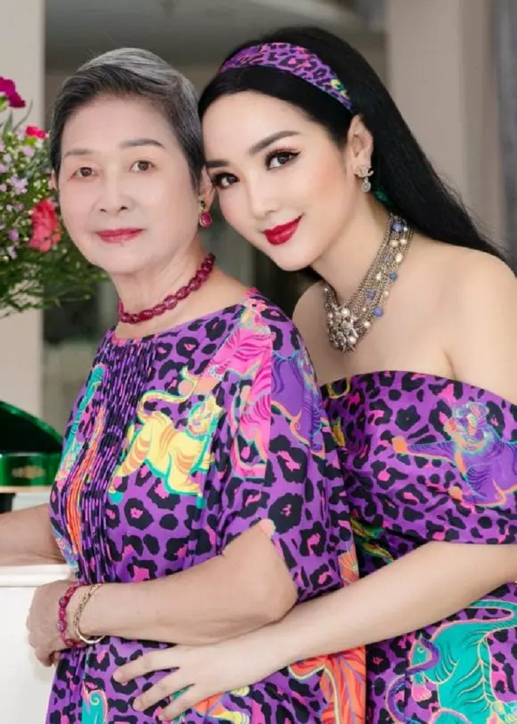 Hoa hau Giang My day hang hieu, xe sang nhung sen vo doi-Hinh-3