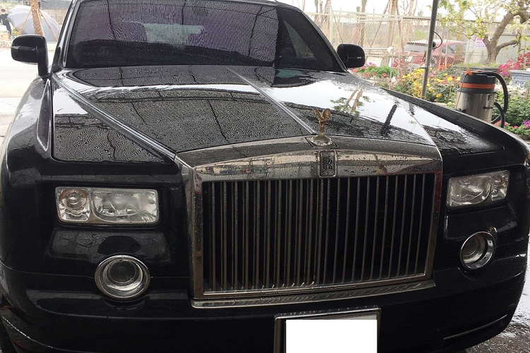 Rolls-Royce Phantom “Rong” hon 35 ty cua Bau Kien bat ngo tai xuat-Hinh-4