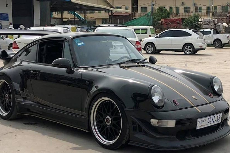 Porsche 930 Turbo do RUF khung da ve Viet Nam, bien so 