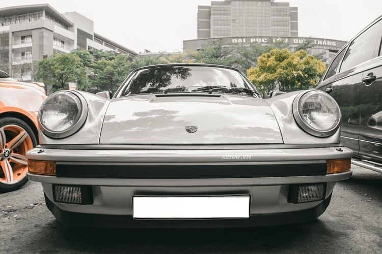 Day la chiec Porsche 930 Turbo 