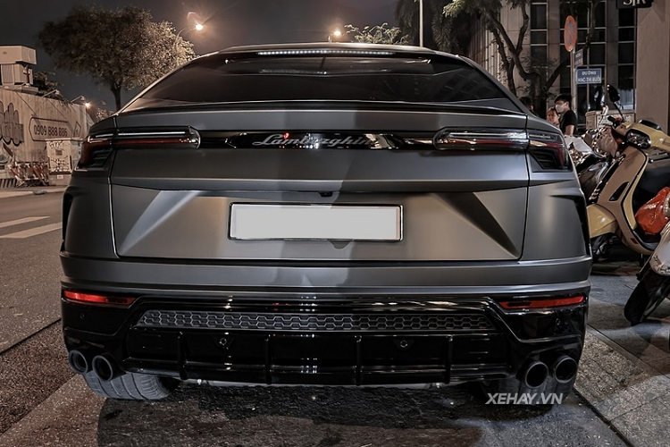 Sieu SUV Lamborghini Urus mau xam nham 