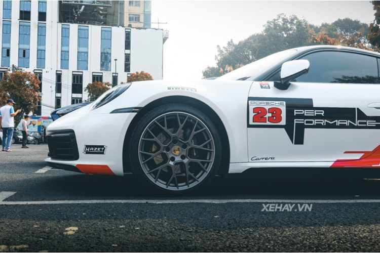 Chiec Porsche 911 Carrera S noi ban bat canh dan sieu xe VietRally-Hinh-3