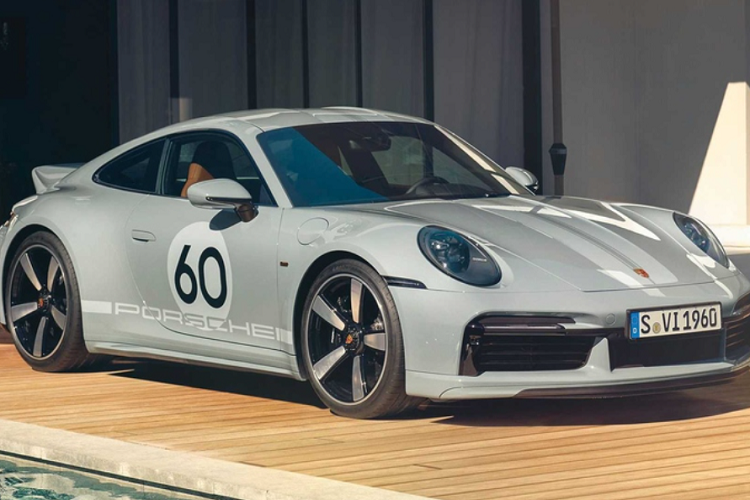 Porsche 911 Sport Classic 2023 - sieu xe co dien thoi ky thuat so