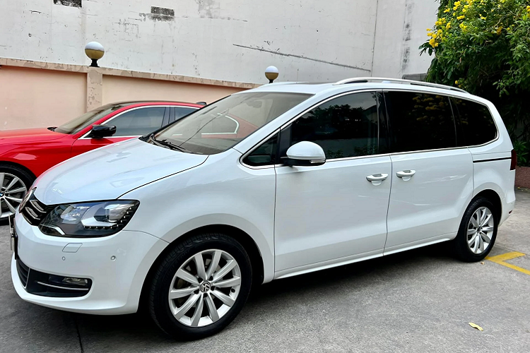 Volkswagen Sharan 2016 - MPV nhap Duc chi hon 800 trieu tai Viet Nam-Hinh-2