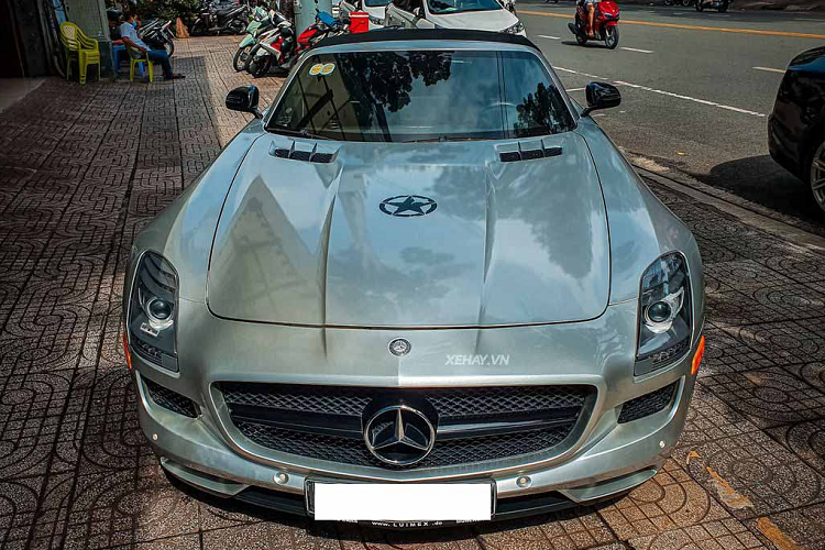 Mercedes-Benz SLS AMG GT Roadster doc nhat Viet Nam cua 