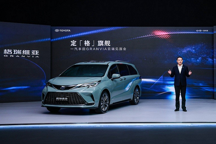 Toyota Granvia 2022 chinh thuc trinh lang, 