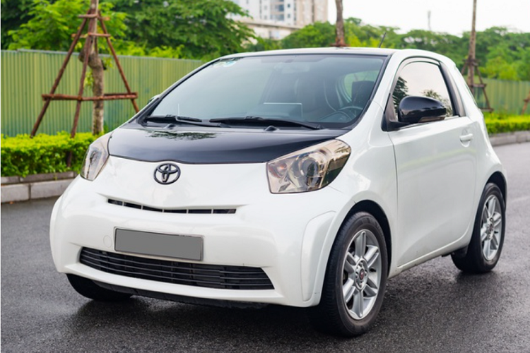 Xe Toyota iQ cu ky, chay 11 nam chao ban ty dong o Viet Nam