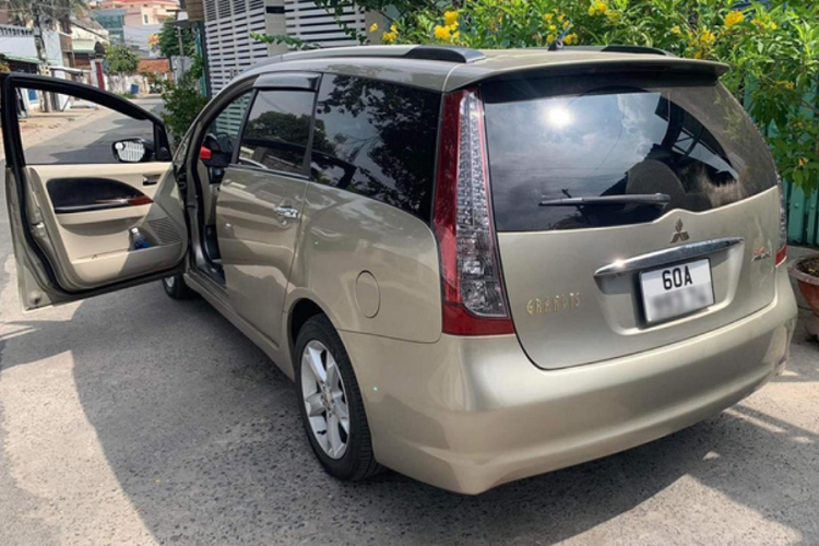 Mitsubishi Grandis chay hon 100.000km, rao ban hon 300 trieu o Dong Nai-Hinh-8