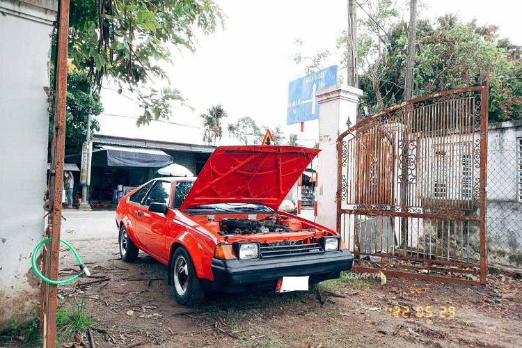 Can canh Toyota Celica GTS 1983 