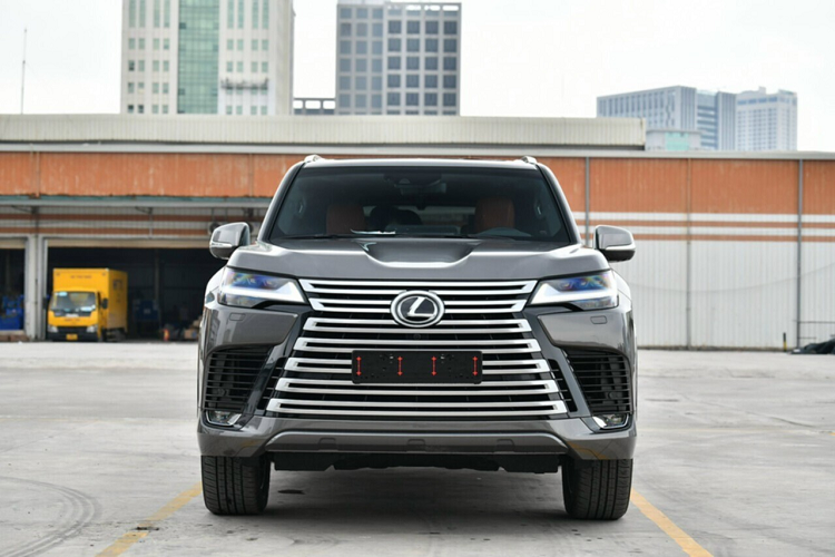 Lexus LX600 Ultra Luxury hon 10 ty ve Viet Nam sang chanh co nao?-Hinh-3