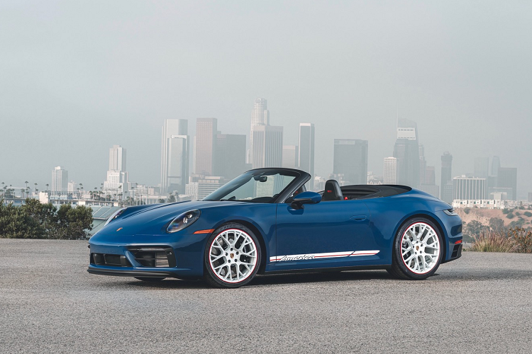 Ngam Porsche 911 Carrera GTS Cabriolet America tu hon 192.430 USD