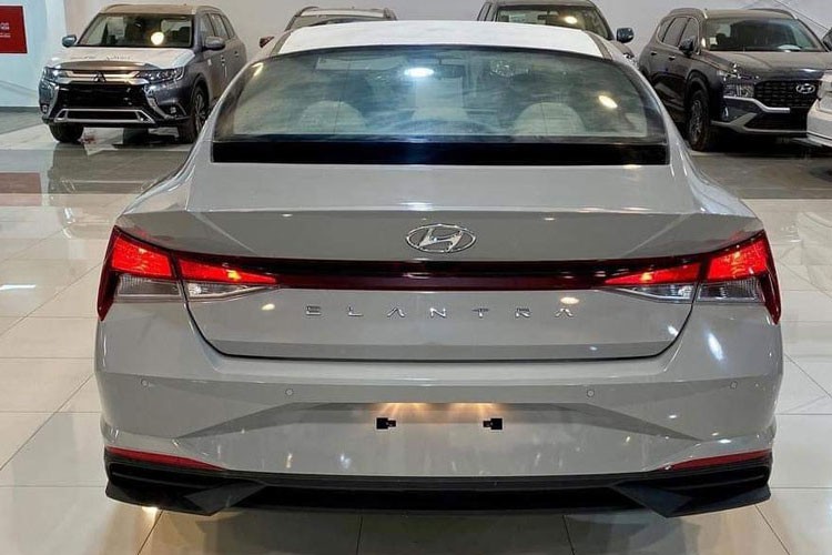 Hyundai Elantra 2023 lap rap sap ra mat Viet Nam, 