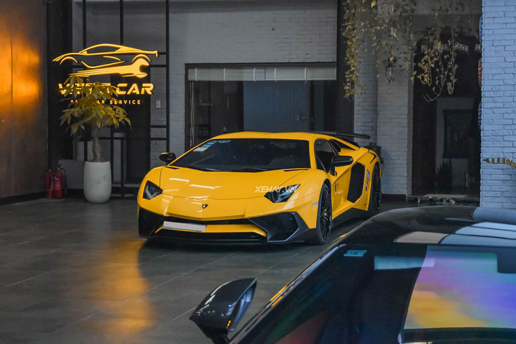 “Tom gon” Lamborghini Aventador SV Coupe thu hai tai Viet Nam-Hinh-4