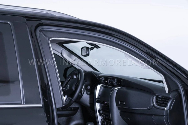 Ngam Toyota Fortuner phien ban “lo cot di dong” may xang V6 4.0L-Hinh-4