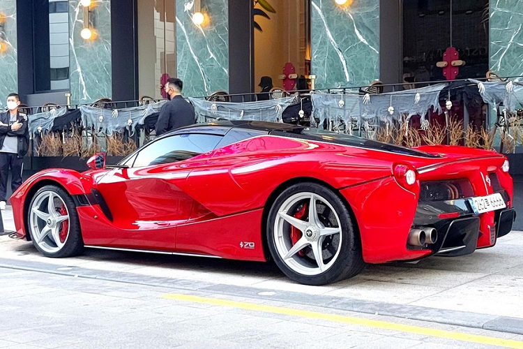 Cap doi Ferrari LaFerrari Aperta sieu hiem cua dai gia Han Quoc-Hinh-7