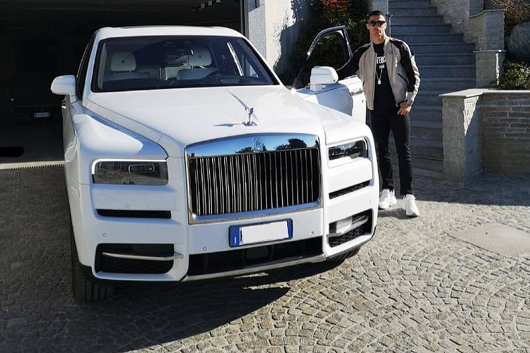 Rolls-Royce Cullinan cua Cristiano Ronaldo bi 