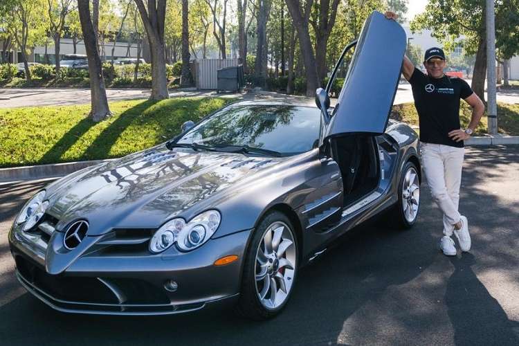 “Thanh cuong” Mercedes-Benz SLR McLaren chia se sieu xe cuc hiem-Hinh-5