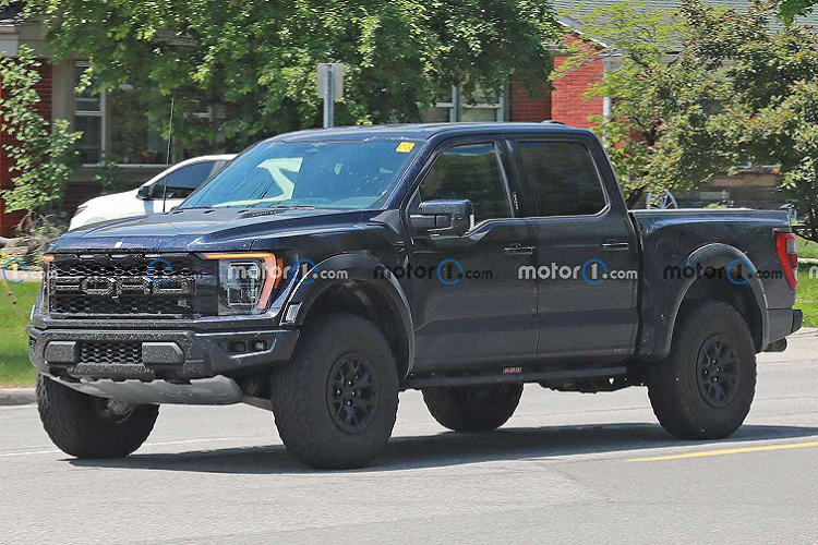 Ford F-150 Raptor R 2023 da san sang 